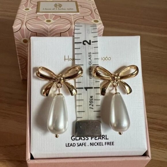 House of Harlow bow pearl earring - Picture 2 of 3